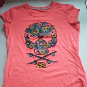 Girls NIKE Skateboarding Top. Glitter\PuNk